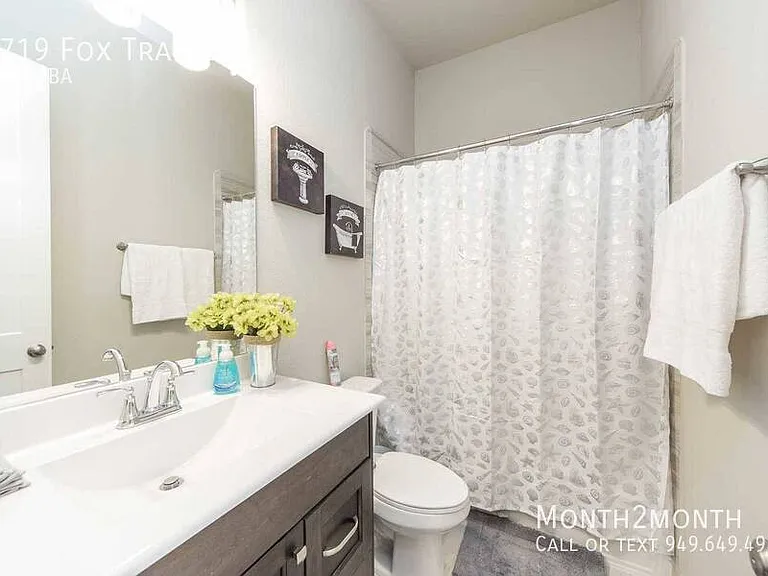 8719 Fox Trail Dr — Photo 18