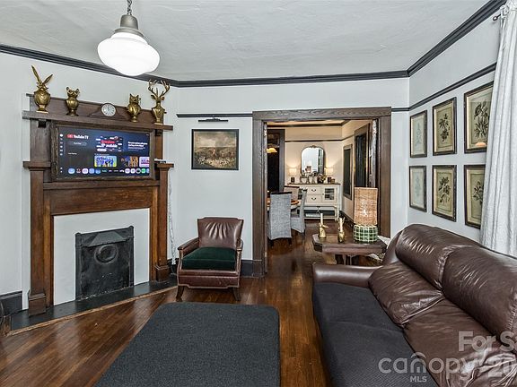 5th image of 293 Fairview Rd