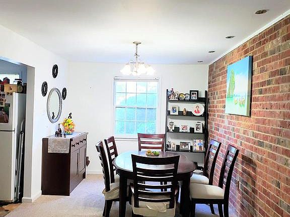 4th image of 746 Quince Orchard Blvd #P2