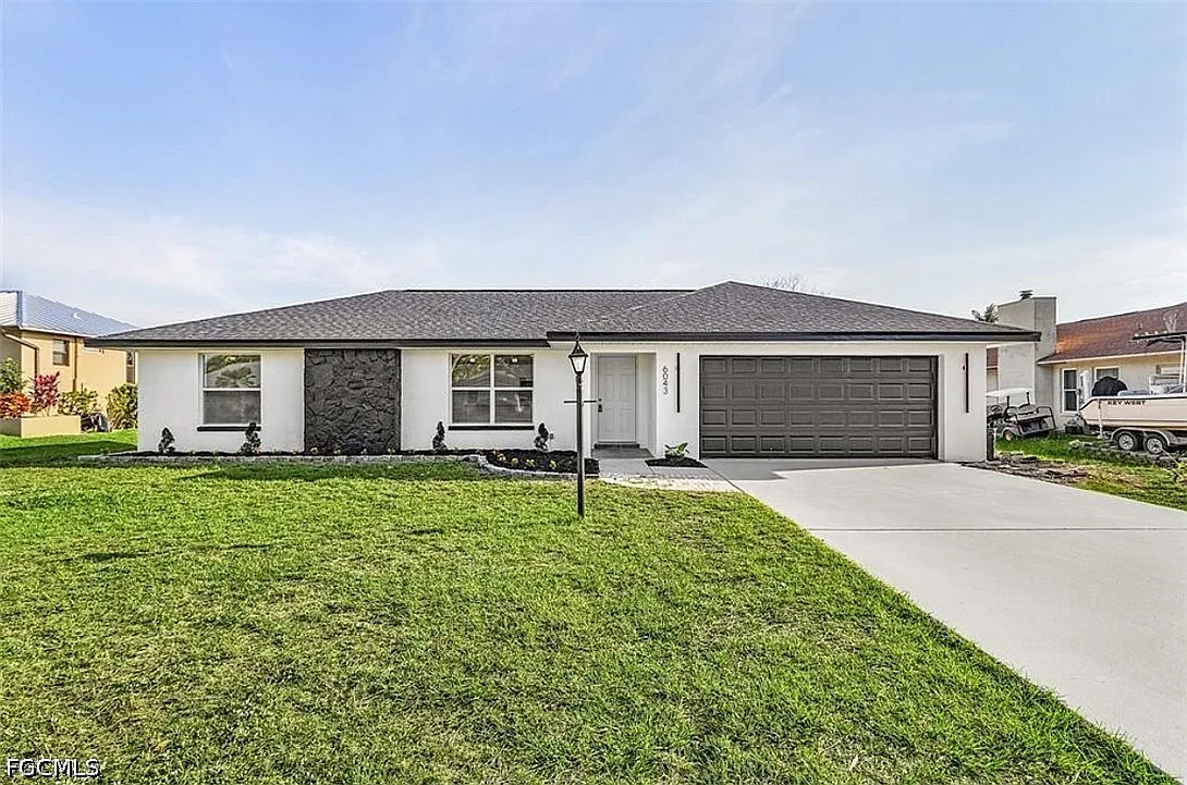 3 bed, 2.0 bath, 1511 sqft, $2,500 — Photo 1