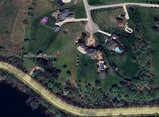 69225 Lake Point Ct, Romeo, MI 48065