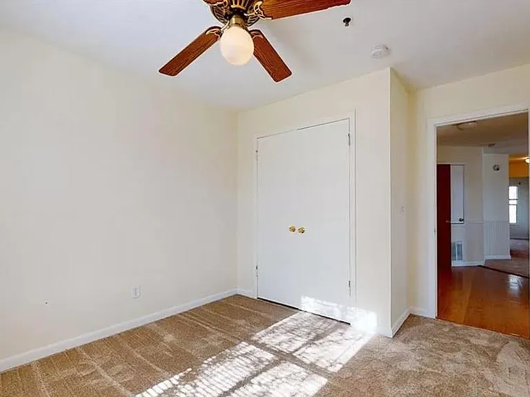 978 Stewarts Creek Dr #9 — Photo 9