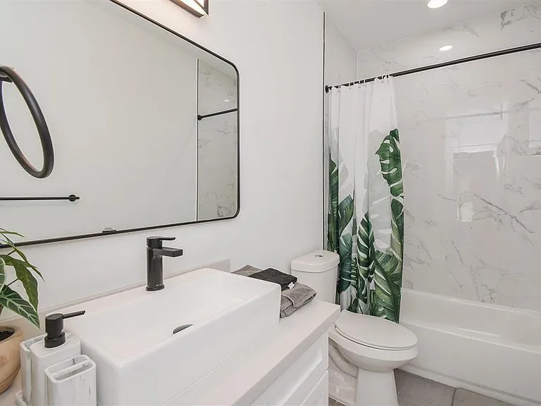 2620 McIlhenny St — Photo 24