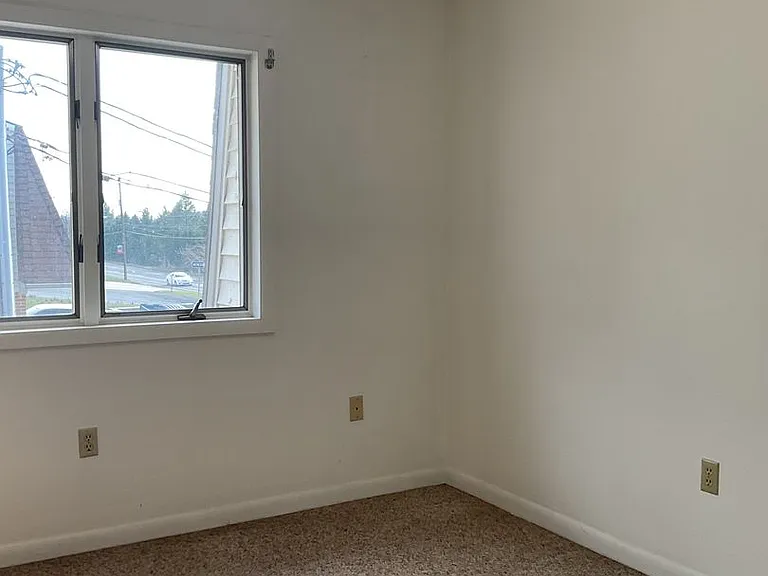 6530 Derry St — Photo 7