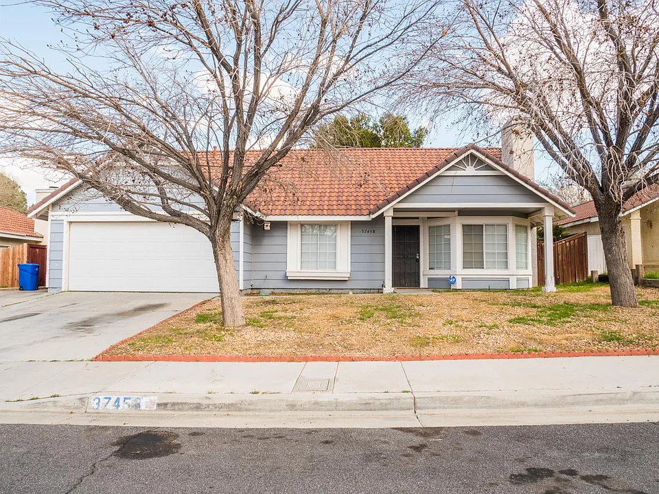 37458 Conifer Dr