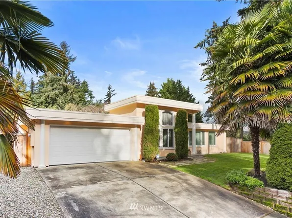 7914 NE 24th St, Medina, WA 98039