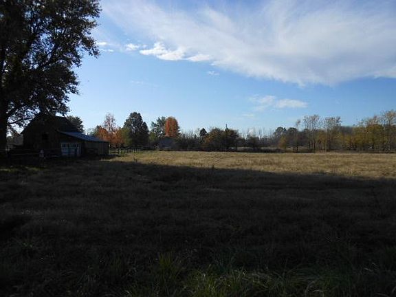 3rd image of 5019 W County Road 300 N