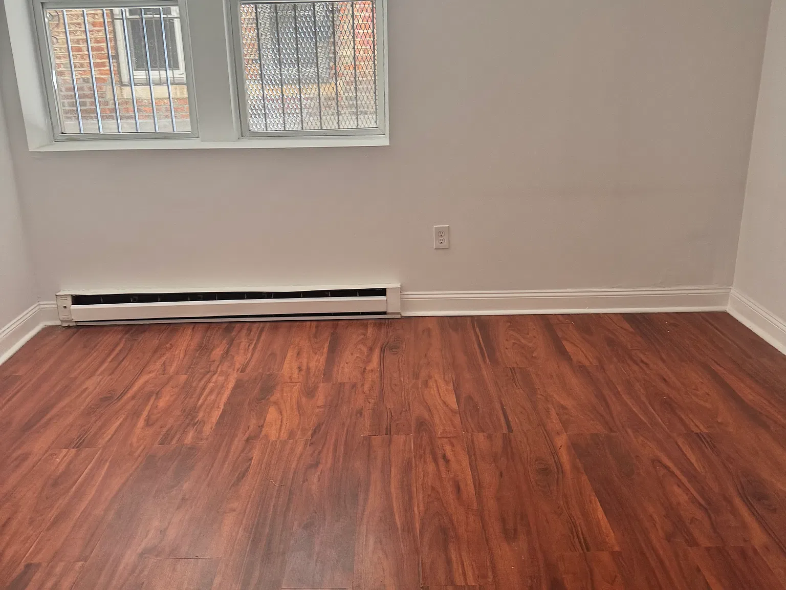 3 bed, 1.0 bath, $4,695 — Photo 4
