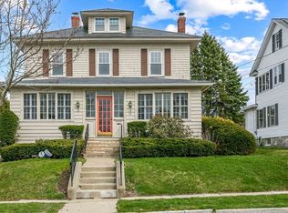 18 Hillcroft Ave, Worcester, MA 01606