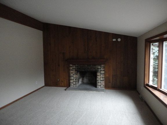 3rd image of 23969 W Grand Ave