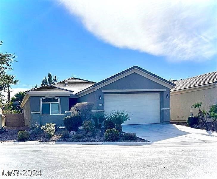 1st image of 6813 Royal Poinciana Ct