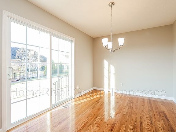 4th image of 639 Lilycrest Dr