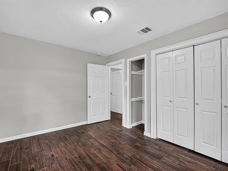 1112 Johnson St — Photo 31