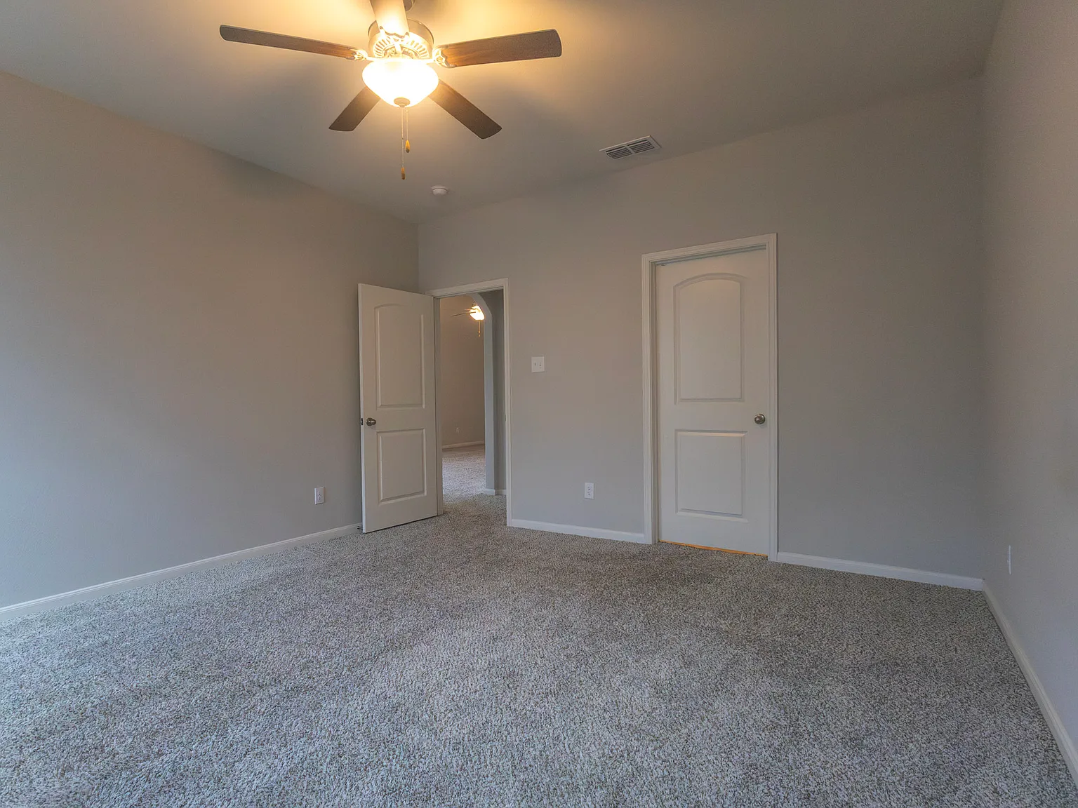 3 bed, 1647 sqft, $1,900 — Photo 4
