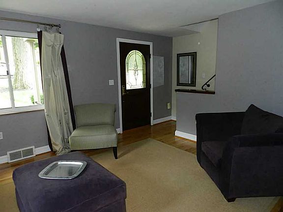 4th image of 5400 Park Ave