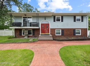 117 Greymoor Rd, Howell, NJ 07731