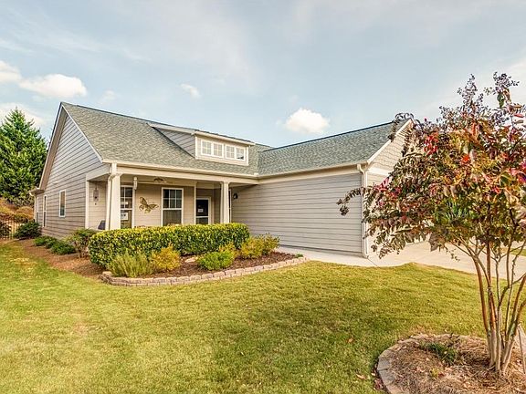 2nd image of 519 Bonneset Ct