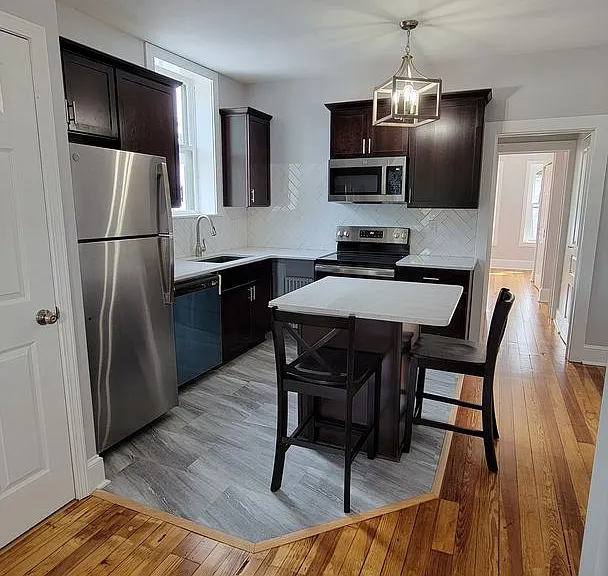 17 E 3rd St #3 — Photo 6
