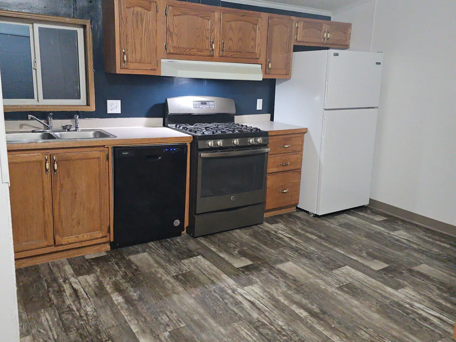 3 bed, 1300 sqft, $925 — Photo 4