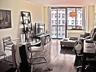 Rented by R New York