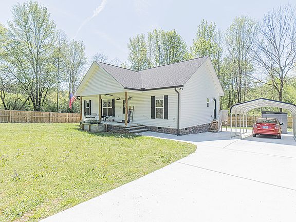 3rd image of 662 Ketner Mill Rd