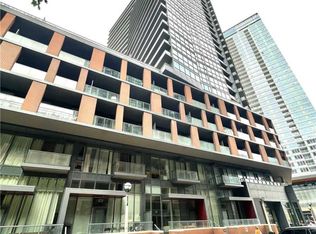 20 Bruyeres Mews #1015, Toronto, ON M5V 0G8