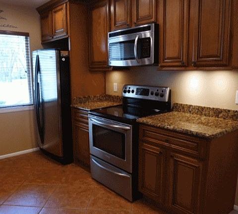 3rd image of 109 N Aurora Dr