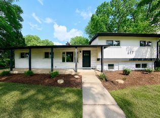 617 S Busse Rd, Mount Prospect, IL 60056