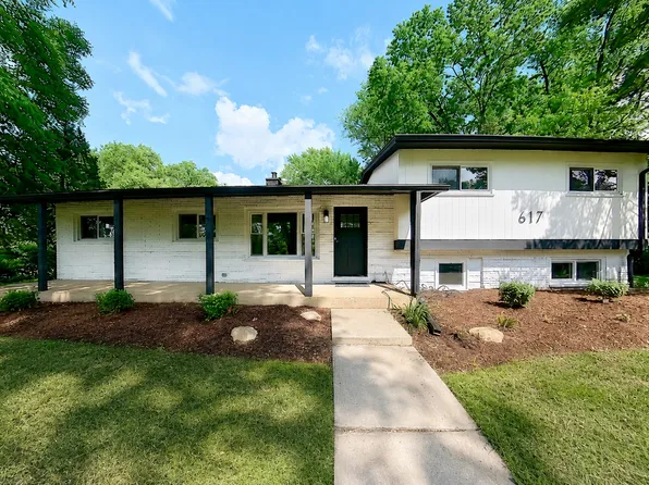 617 S Busse Rd, Mount Prospect, IL 60056