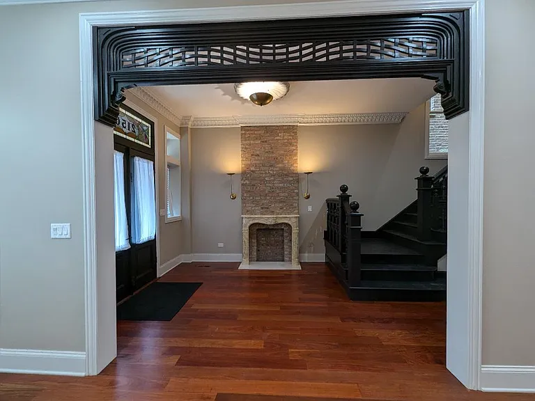 2150 W Monroe St — Photo 12