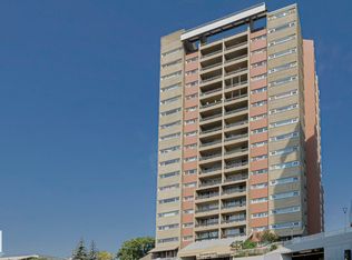 Meadowlark Village, Edmonton, AB T5R 2R7