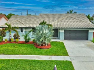 9279 Laurel Green Dr, Boynton Beach, FL 33437