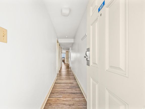 4th image of 5511 N Ocean Blvd. #605