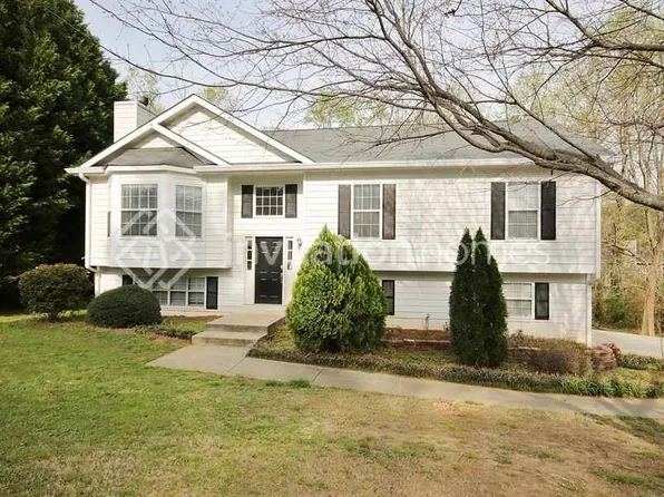 320 Ashland Manor Dr, Lawrenceville, GA 30045