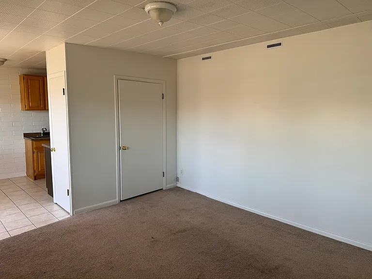 423 E 5600 S #111 — Photo 18