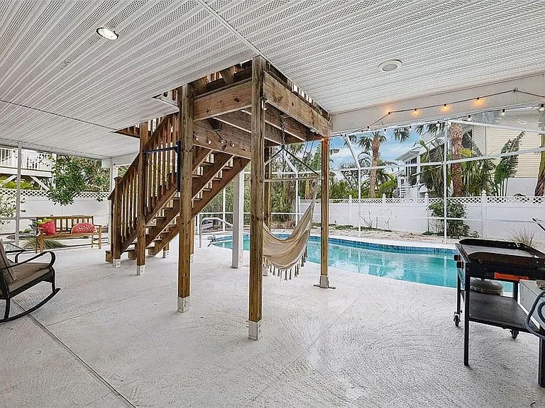 313 Poinsettia Rd — Photo 27