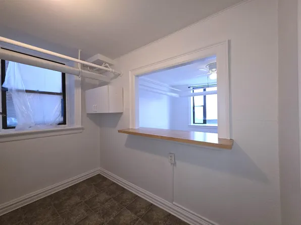 1055 Blvd East image 4 of 22