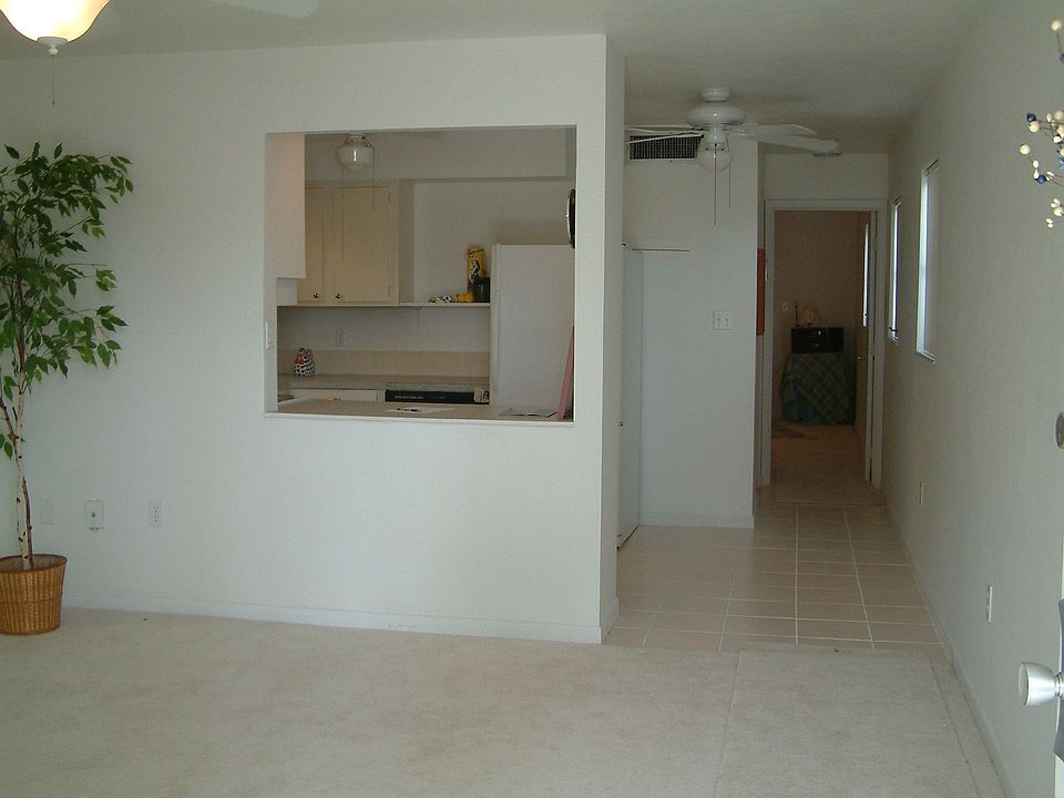 2nd image of 138 36th Ave N APT 110W