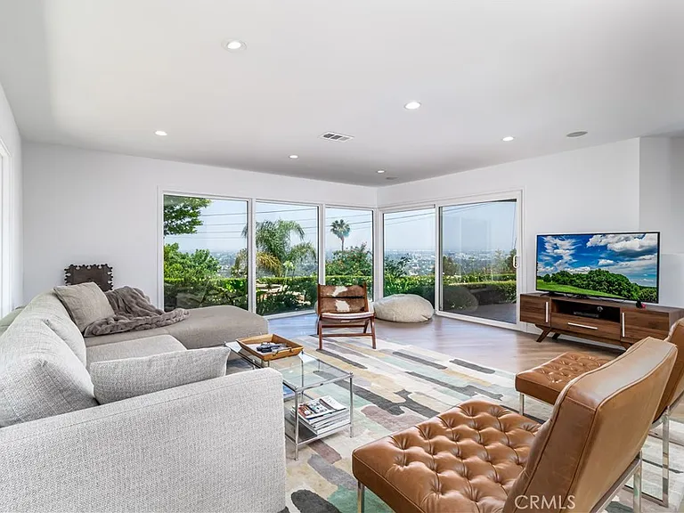 3546 Berry Dr — Photo 6