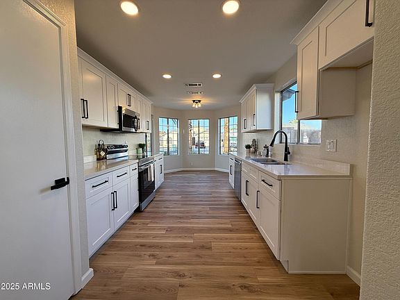 4th image of 8537 W SIERRA VISTA Drive