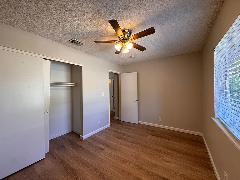 1324 G Street — Photo 13
