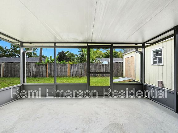 3rd image of 4405 Almark Dr