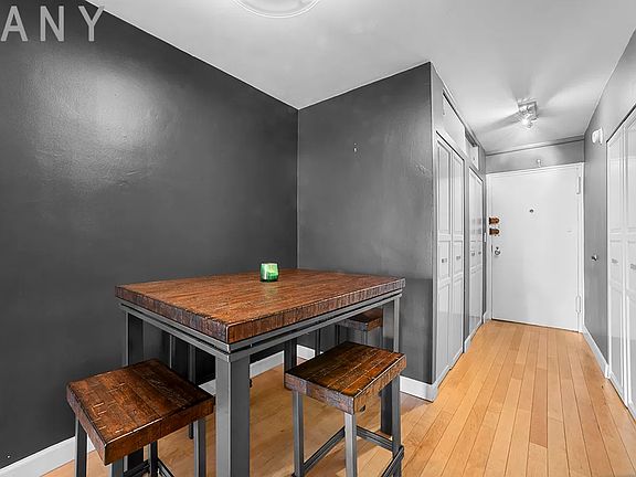 4th image of 142 E 16th St APT 7E