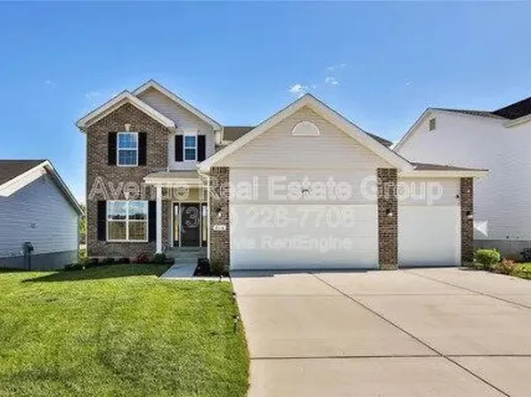 216 Liberty Valley Dr, Foristell, MO 63348