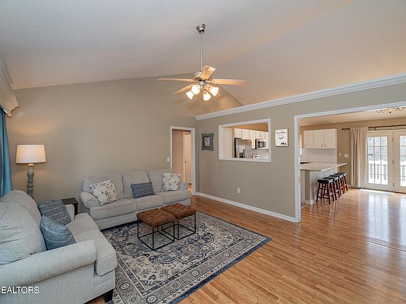 5th image of 708 Whitesburg Dr