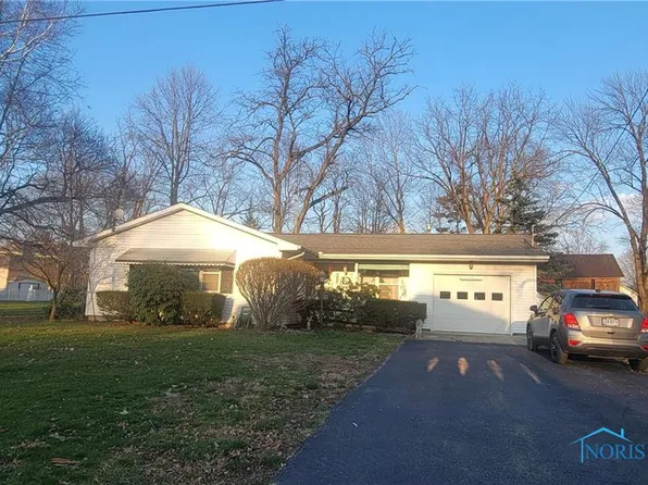 111 S Maple St, Fayette, OH 43521
