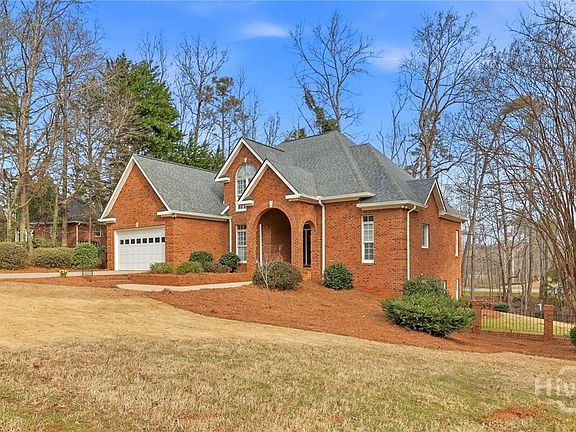 2nd image of 1031 Waterford Court