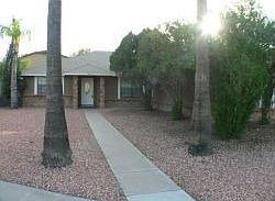 3rd image of 1335 E Ivyglen St