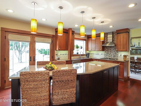 3rd image of 1466 Mayfair Ln