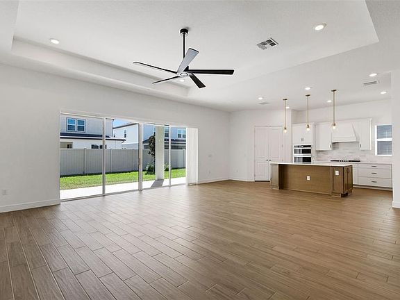 4th image of 13817 Sharp Hawk Dr